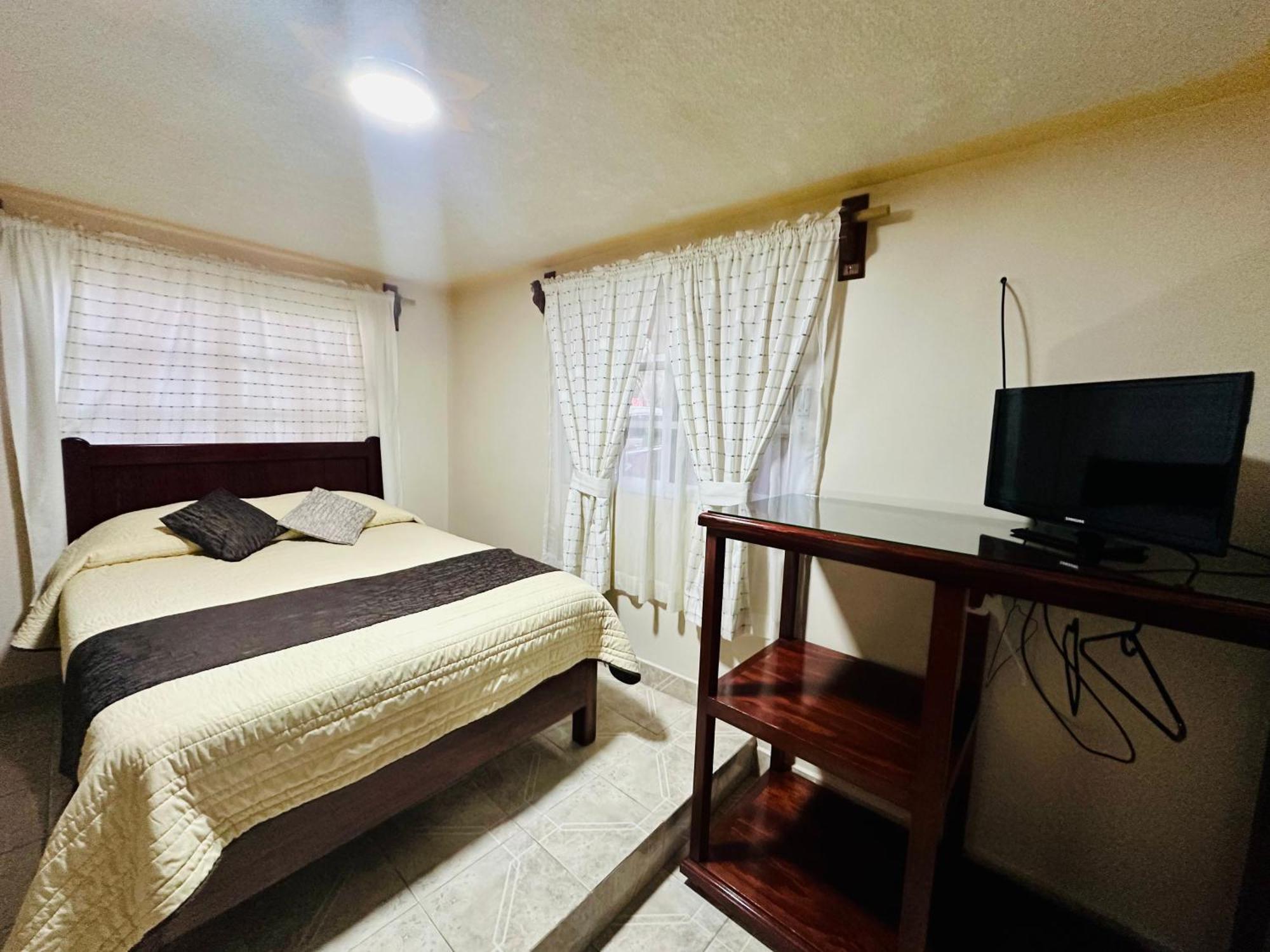 Hotel Monarca Tlalpujahua de Rayón Екстериор снимка