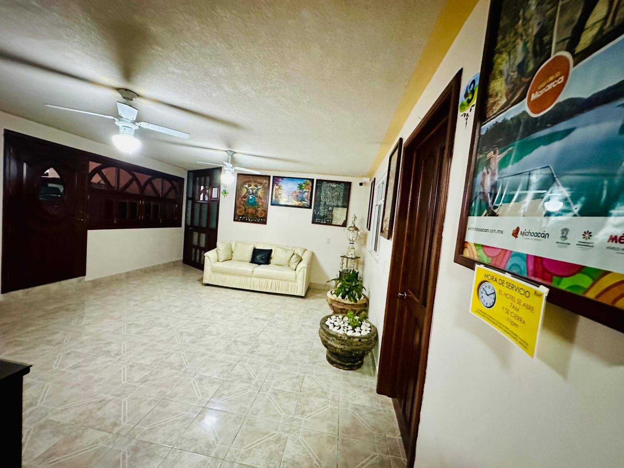 Hotel Monarca Tlalpujahua de Rayón Екстериор снимка